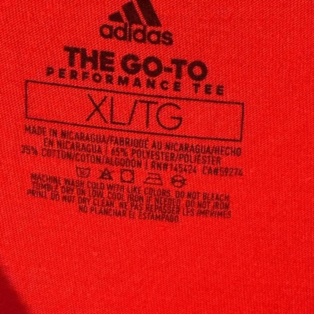 Adidas Men's Red T-shirt XL